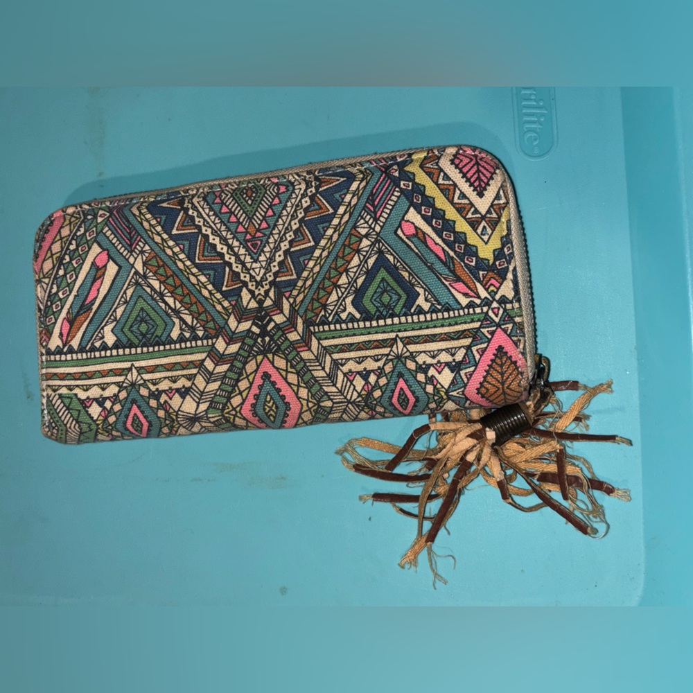 Billabong Aztec Zip Wallet in Teal, Pink & Navy